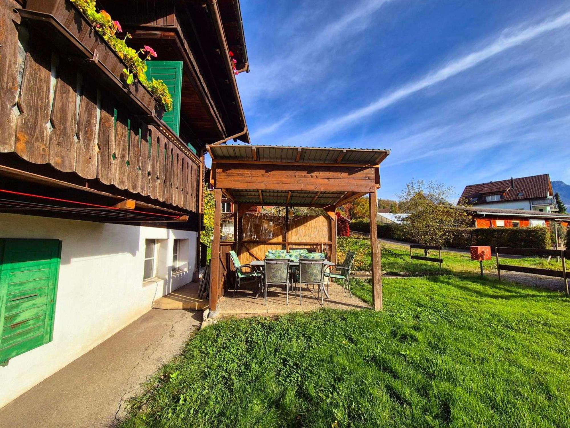 Villa Casa Uno Heimeliges Chalet Mitten In Spiez Extérieur photo